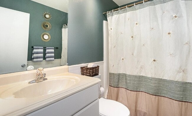 Building Photo - 2 Bedroom Townhome in Mechanicsburg