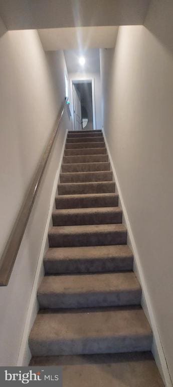 Building Photo - 2563 Hopton Ln