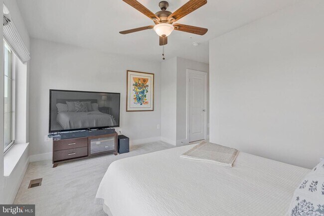 Building Photo - 4810 Garden View Ln