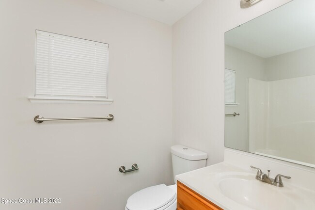 Building Photo - 933 Carver Rd SE