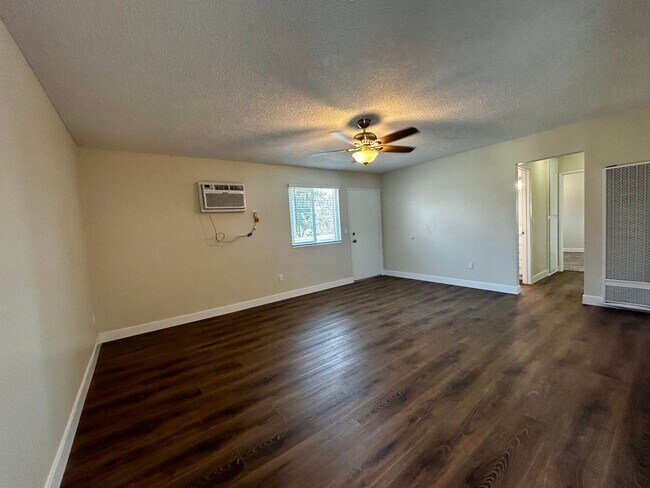 Building Photo - 3540 Christine Cir