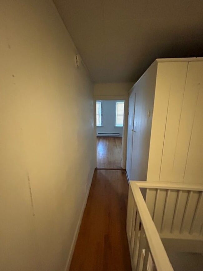 Building Photo - $1050 Middletown 2 bedroom for rent