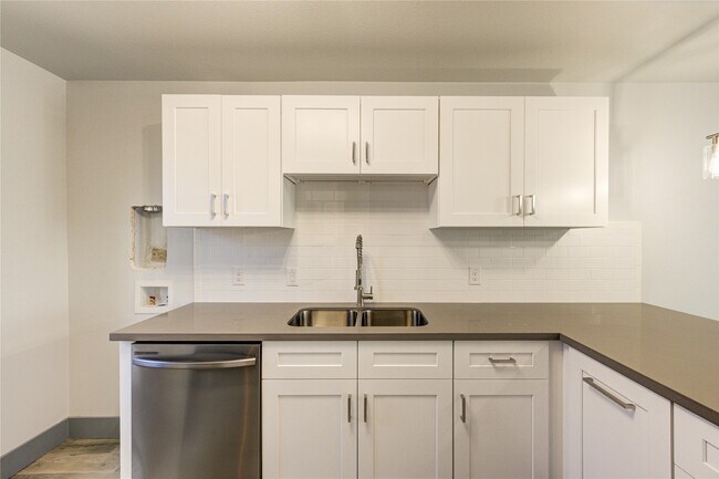 Building Photo - 3112 Wentworth St