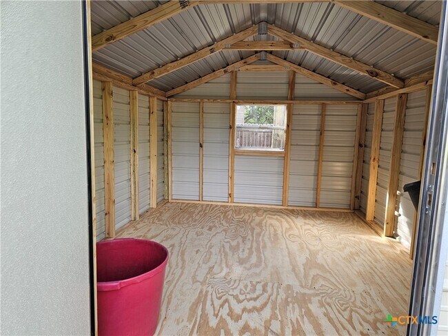 Building Photo - 510 Maricopa Dr