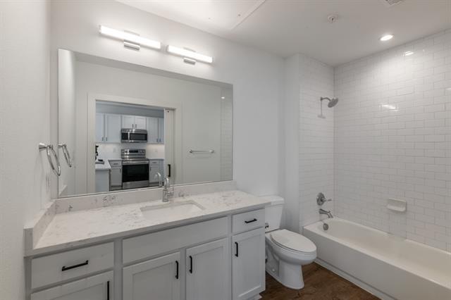 Building Photo - 617 N Tyler St