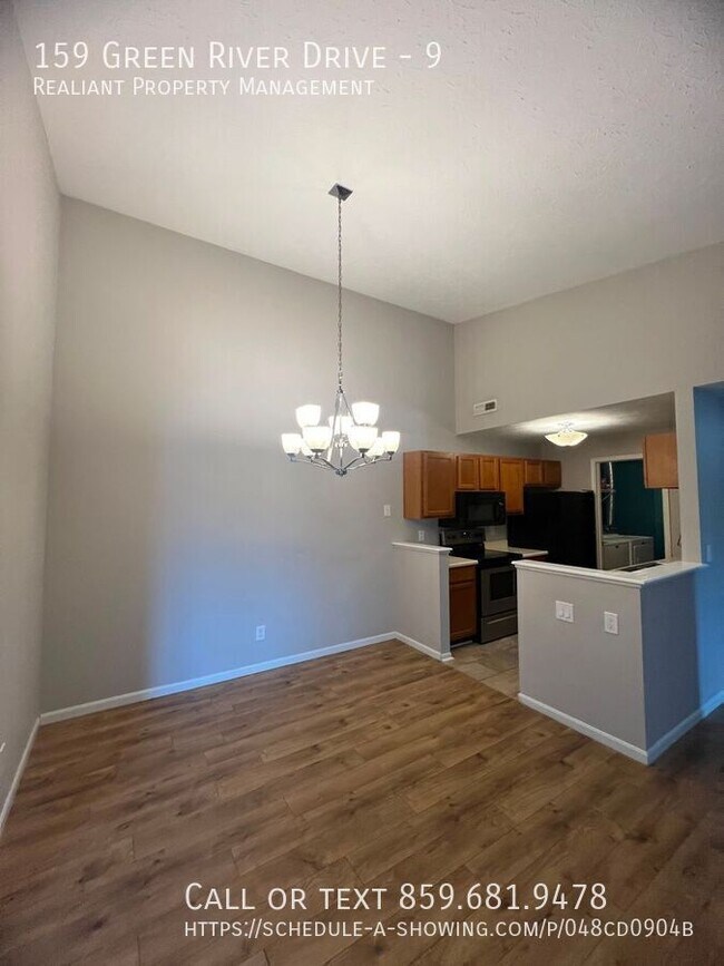 Building Photo - 159 Green River Dr
