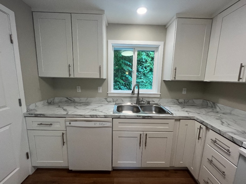 Building Photo - 12631 34th Ave S