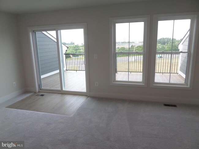 Building Photo - 2718 River Birch Rd