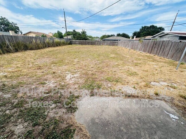 Building Photo - 742 Purdue Rd