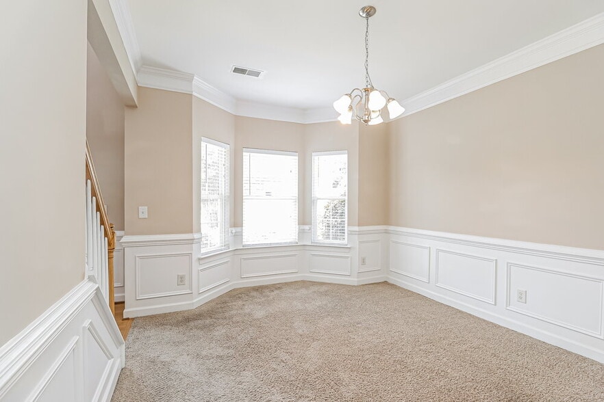 Building Photo - 2865 Island Point Dr NW