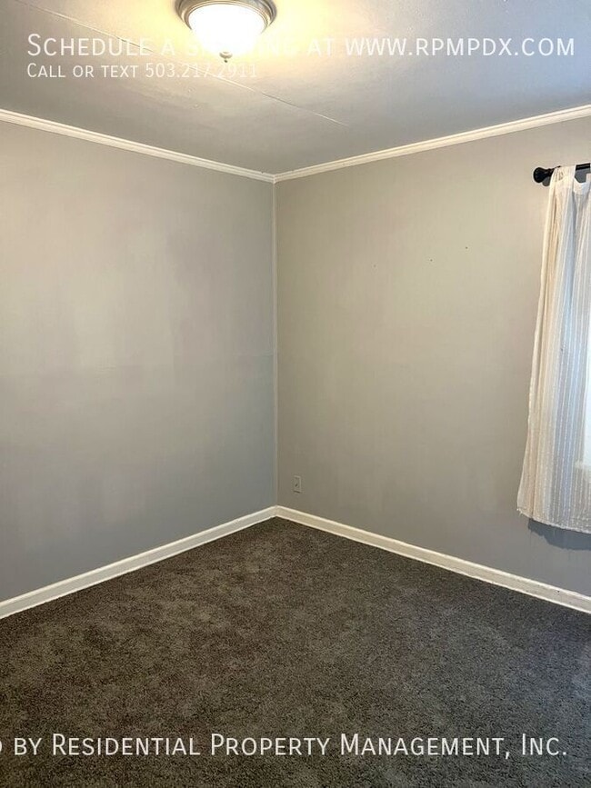 Building Photo - 4512 SW Fairvale Ct