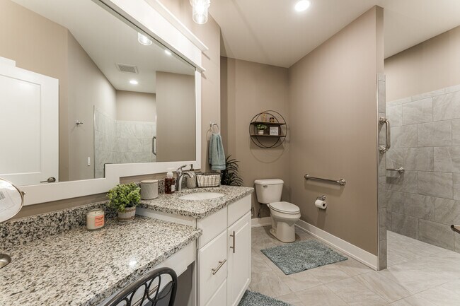 Building Photo - 108 Boulder Ct