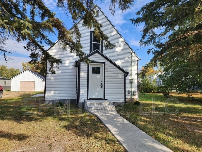 Primary Photo - 708 3rd St NW