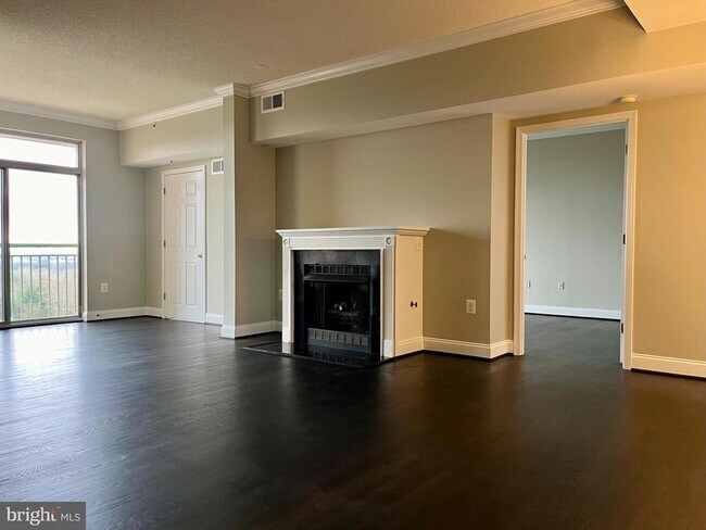 Building Photo - 11776 Stratford House Pl