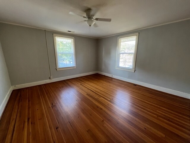 Building Photo - 1425 W Academy St