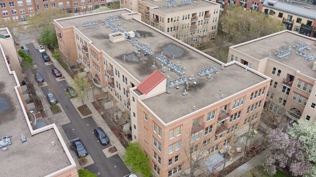 Building Photo - 545 N 1st St