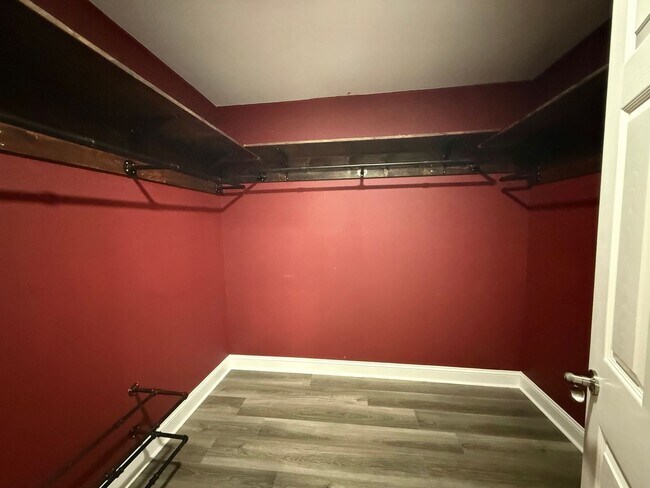 Building Photo - Pensacola - Springdale Forest - 3 bedroom, 2 bathroom