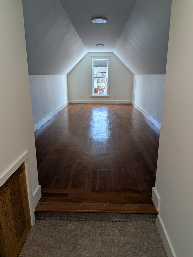 Building Photo - 117 S 2nd St