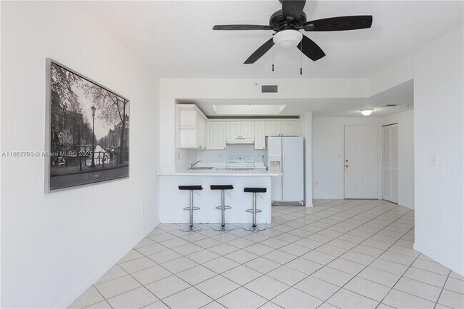 Building Photo - 3500 Coral Wy