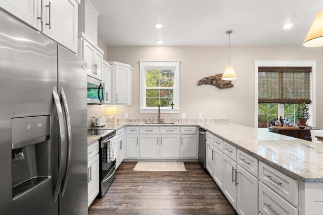 Building Photo - 156 Summer Breeze Ln