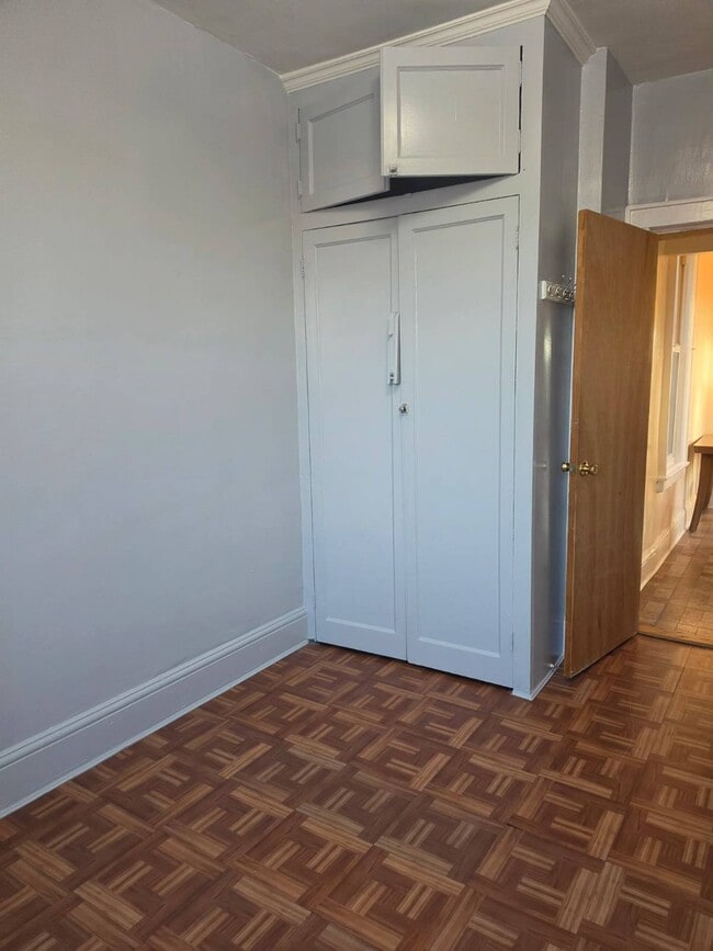 Building Photo - 47-01 30th Ave.