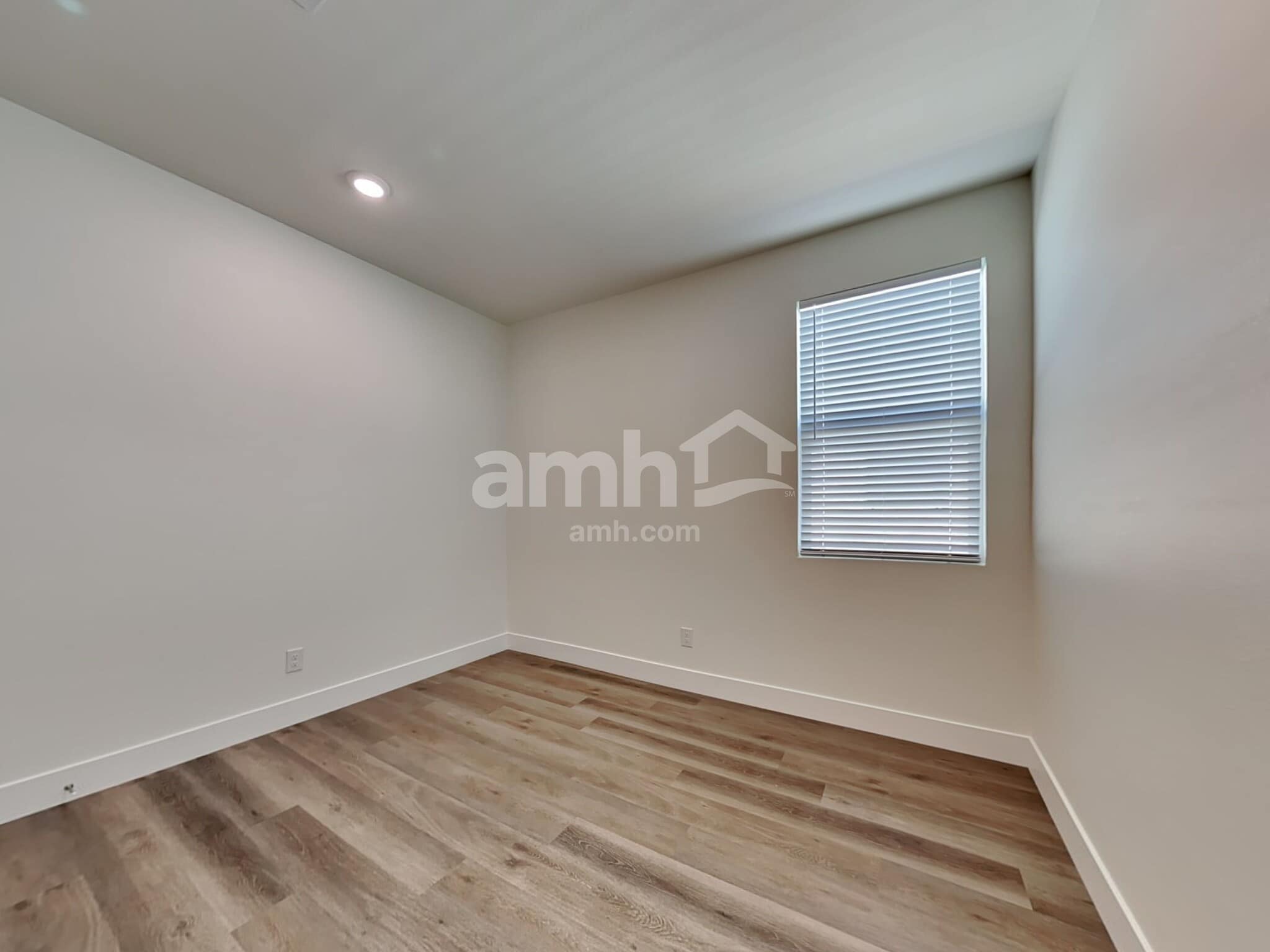 Building Photo - 678 Crimson Flare Ct