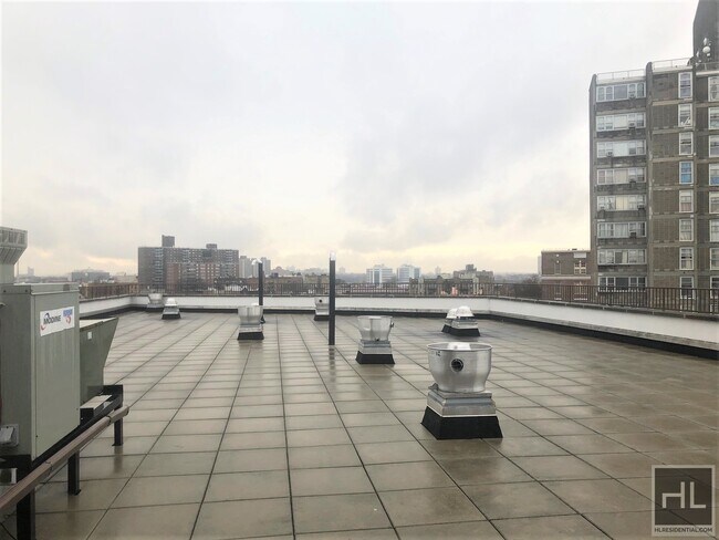 Building Photo - 3030 Middletown Rd