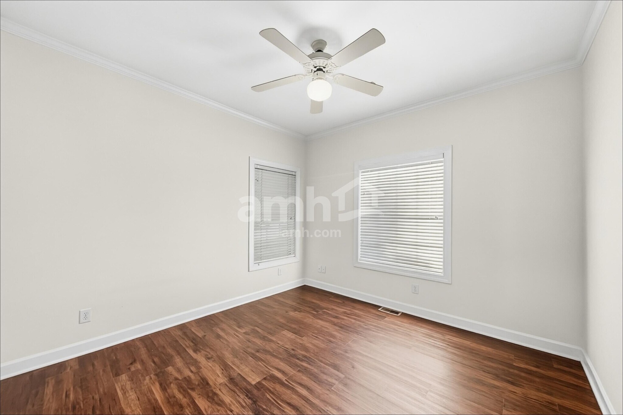 Building Photo - 4700 Greenfield Way Dr