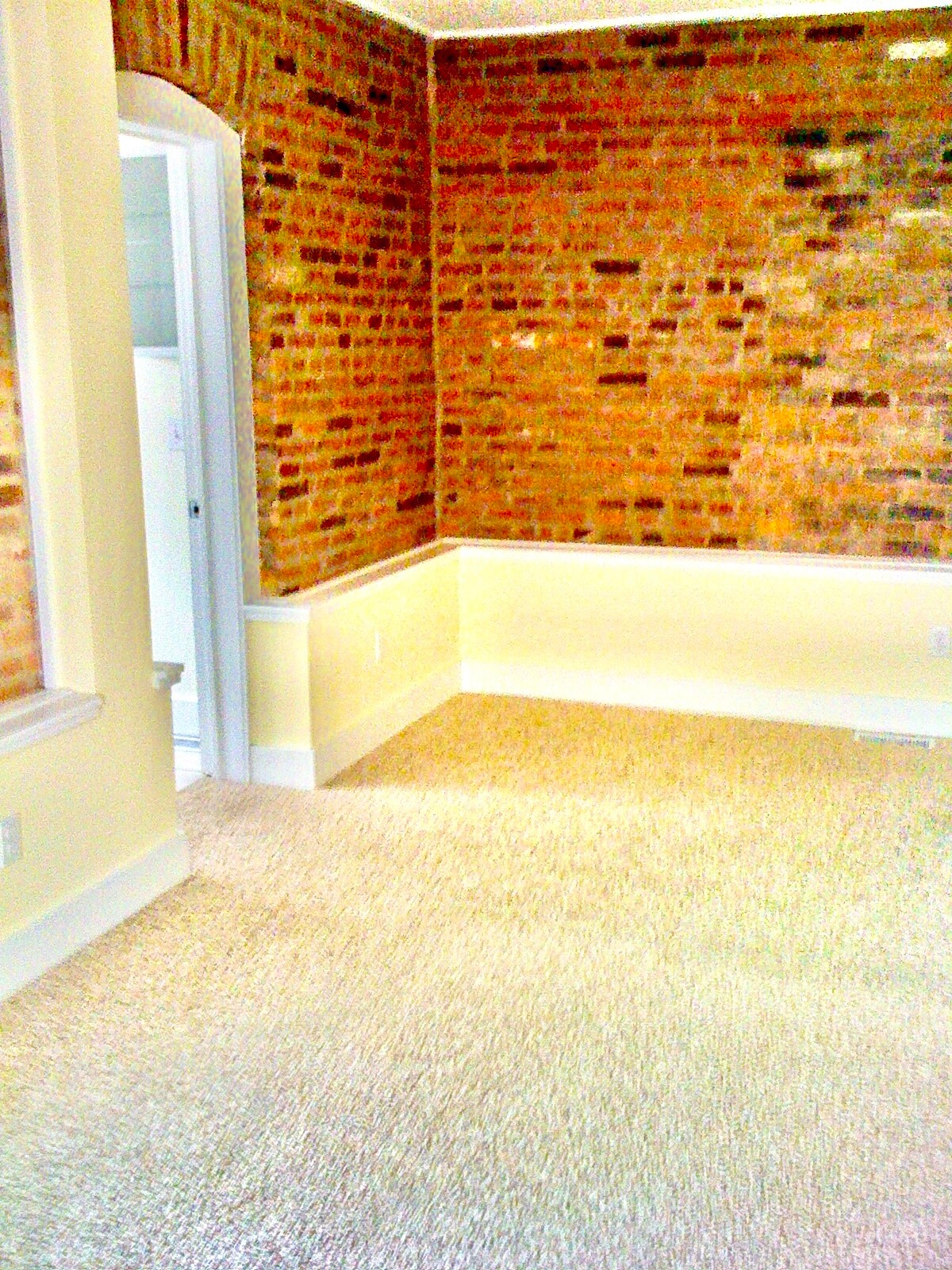 Building Photo - 2168 Thurman Ave