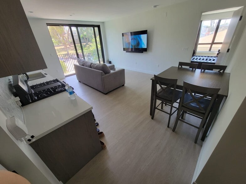 Building Photo - 4506 Dockweiler St