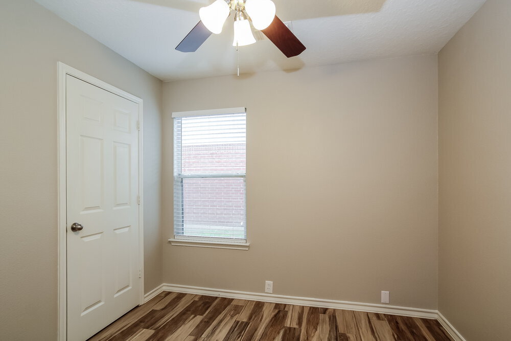 Building Photo - 18207 Trinity Knoll Way