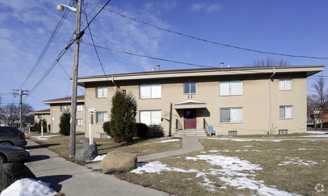 Building Photo - Carmen Court Apartments