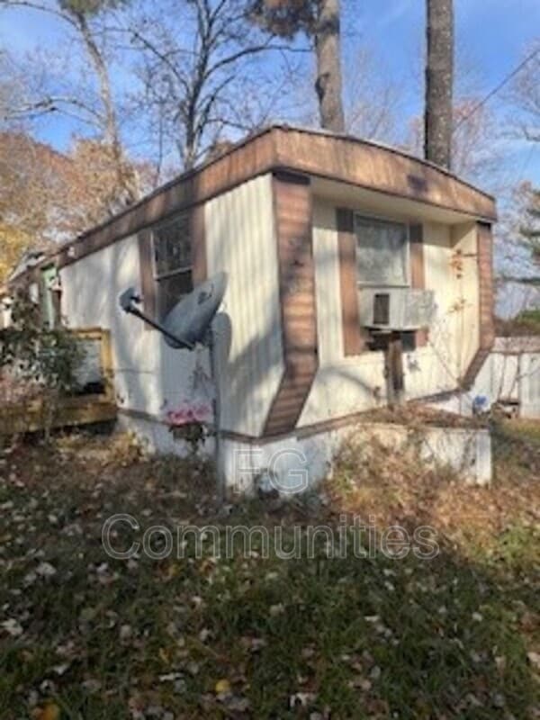 Building Photo - 15 Tradewind Dr