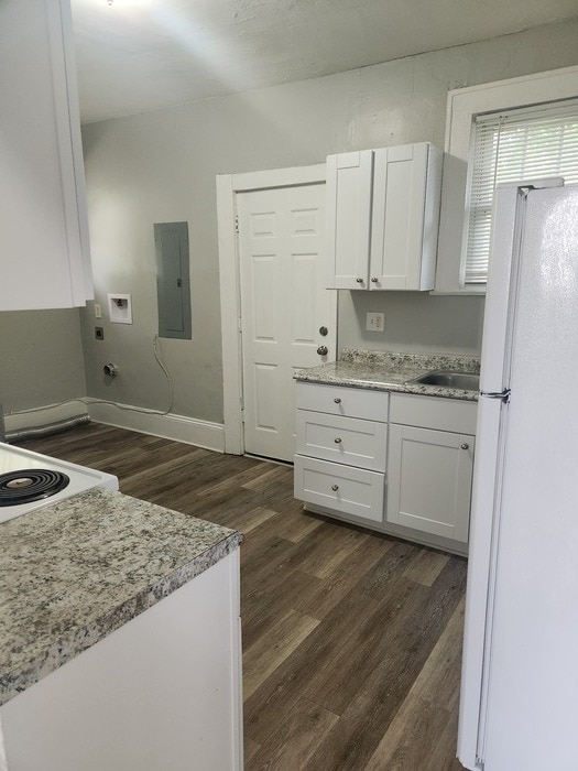 Building Photo - Spacious Upstairs Duplex With Private Entry