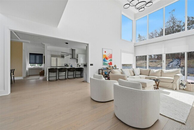 Building Photo - 43 Smugglers Path