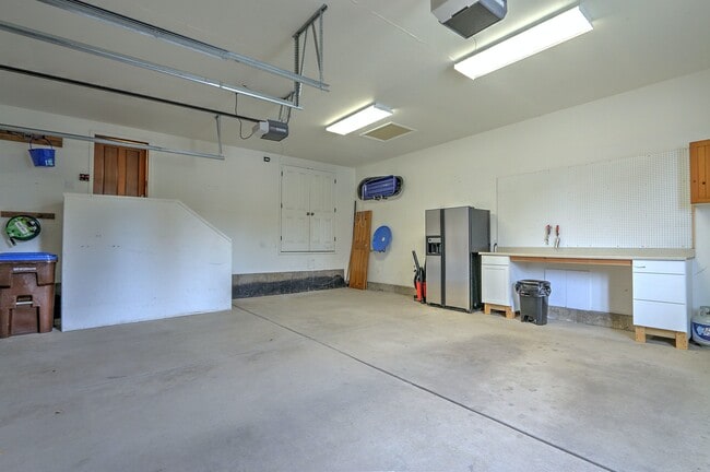 Building Photo - 408 Settlement Ln