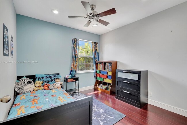 Building Photo - 1171 NW 185th Ave