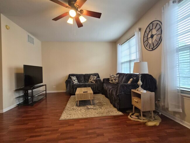 Building Photo - 2337 Hudson Cir