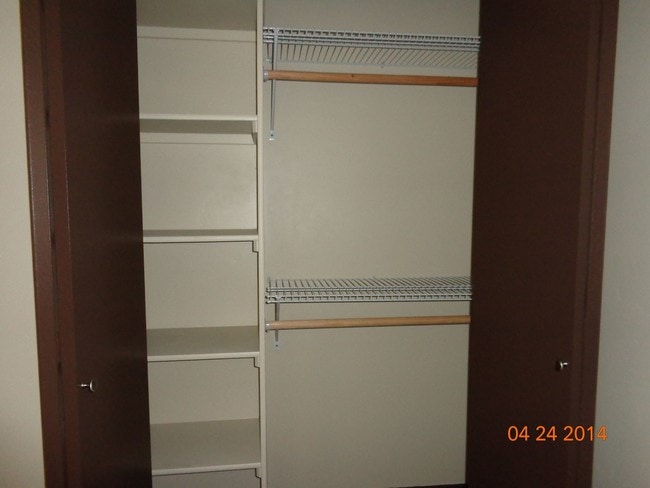 Building Photo - Bandon River