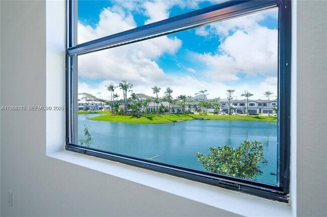 Building Photo - 4941 Peacock Wy