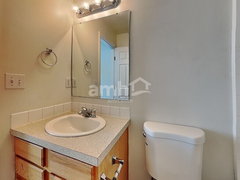 Building Photo - 3910 Winston St