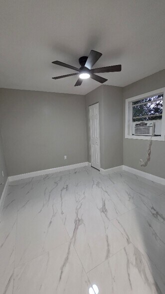 Building Photo - 12 3rd St