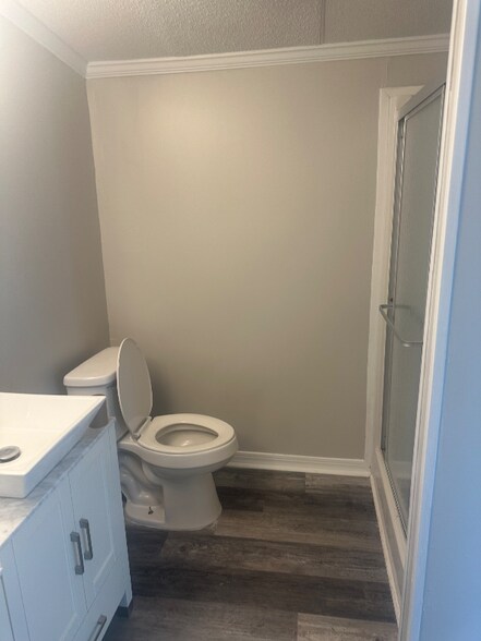 Building Photo - 1410 Elias Ln