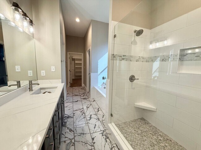Building Photo - 1037 Stagecoach Bend