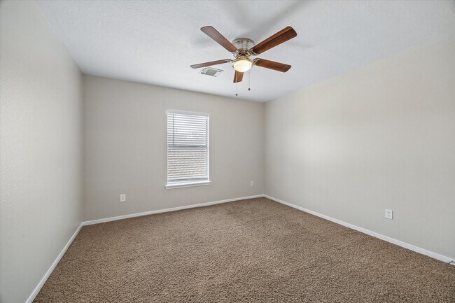 Building Photo - 6218 Lovage Ave