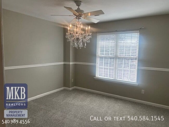 Building Photo - 6564 Monet Dr