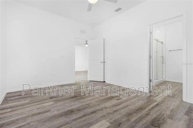 Building Photo - 24503 Zephyr Ct