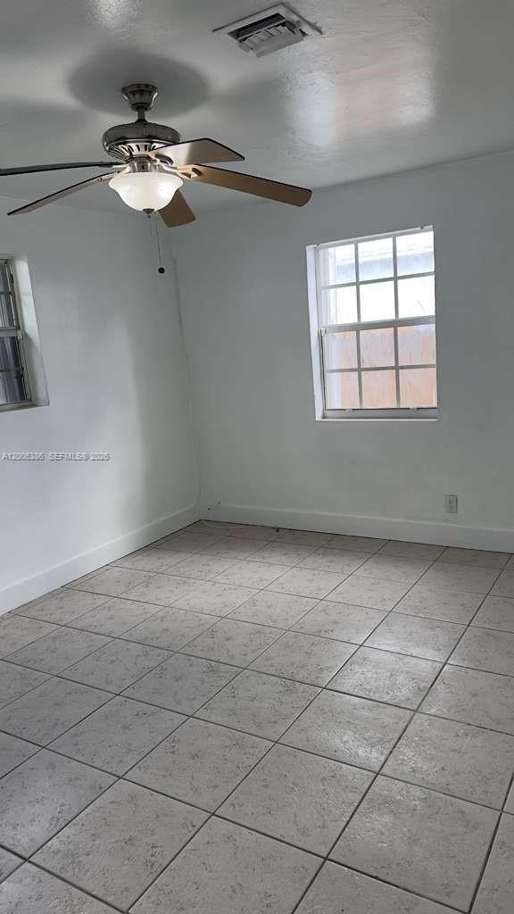 Building Photo - 2826 Monroe St