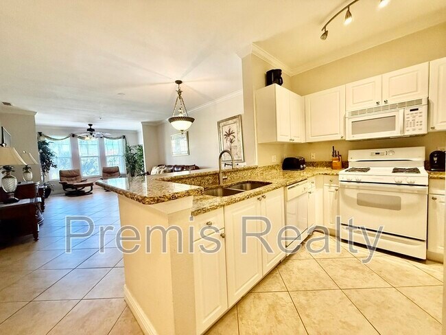 Building Photo - 2705 Via Murano