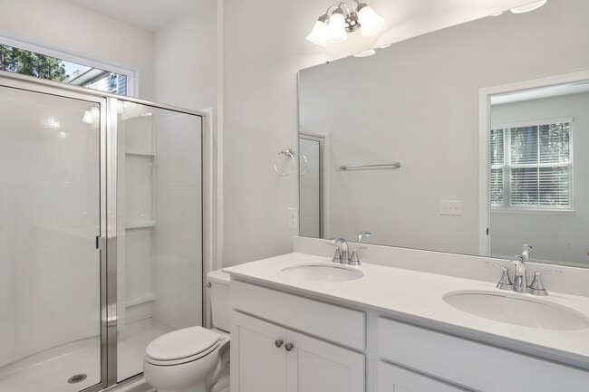 Building Photo - "Charming 4 Bed/2 Bath Home in Bluffton, S...
